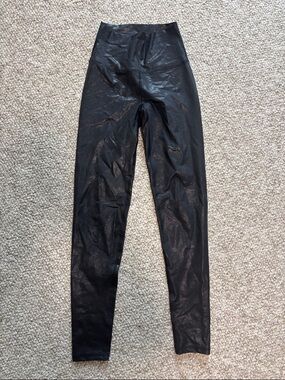 aerie Black Shimmery High-Waisted Leggings